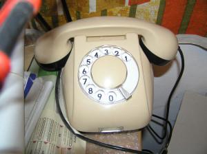 a beige dial phone last used in the 70's/80's